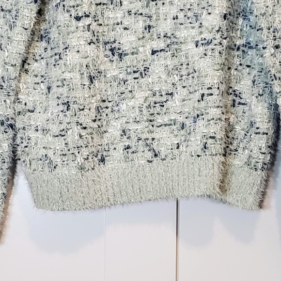 Maurices Fuzzy Sweater Pullover Sweater Soft Stretch Size Medium Brand N… - Picture 6 of 13